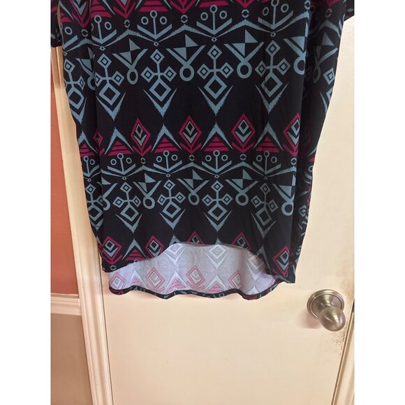 LuLaRoe Black & Pink Geometric Pattern Irma Tunic Top XS - Picture 5 of 5